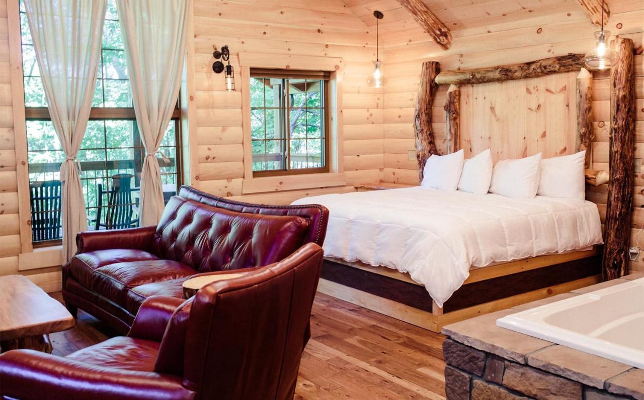 Cricket Hill Treehouse By Amish Country Lodging Millersburg Ngoại thất bức ảnh